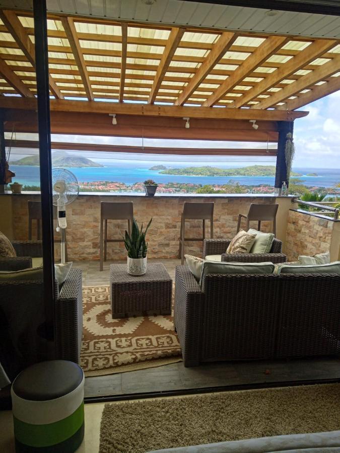 180 Degrees Self-Catering Hotel Victoria Exterior photo